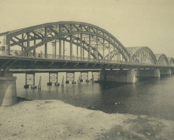 十三大橋